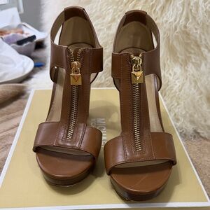 Michael Kors Tan Leather Heels with Gold Zipper